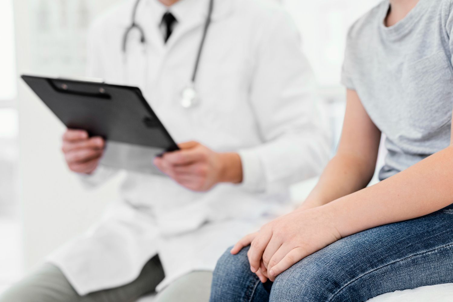  Laparoscopy & Hysteroscopy
